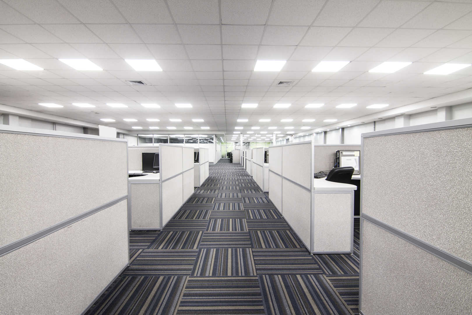 Office cubicles with Airis LED lighting Airis